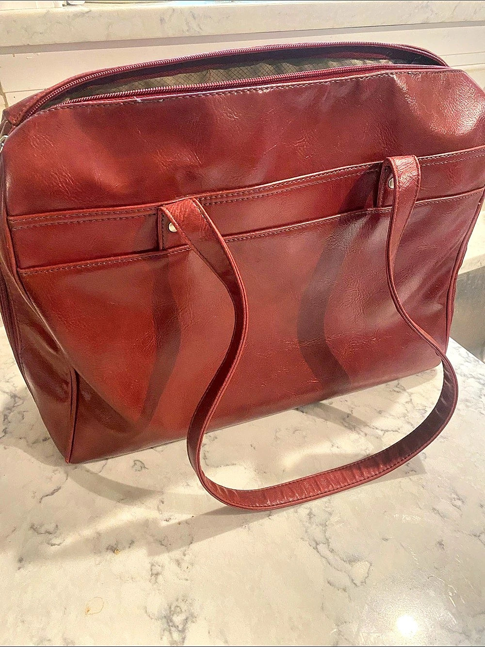 Buxton Leather Tote in Red